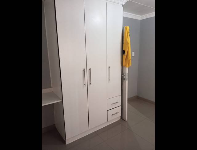 5 bed property to rent in BRAKPAN